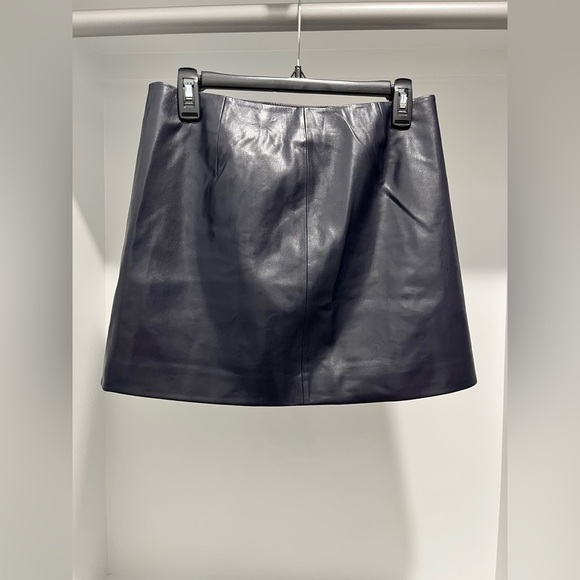 J. Crew Mini wrap skirt in navy blue faux patent leather women’s Size 4 NWT - Picture 6 of 12